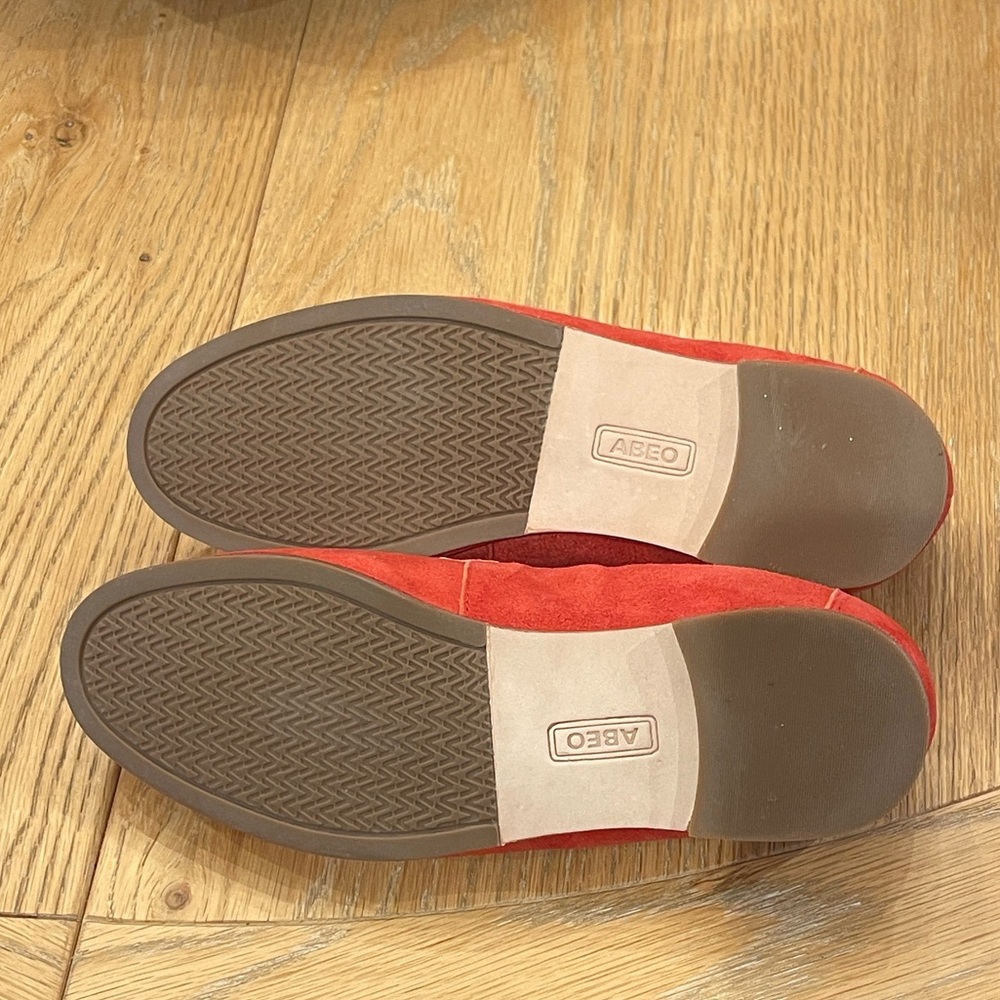 ABEO Strada Loafer NWOT
